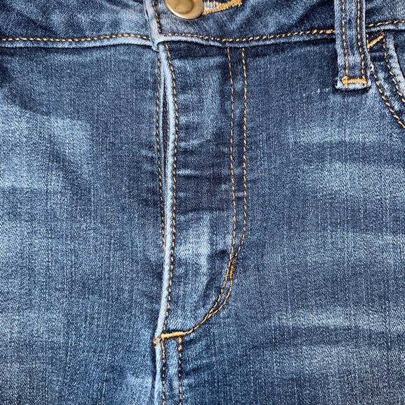 Joe's Jeans The Lara Mid Rise Cigarette Ankle Jeans - Picture 4 of 12